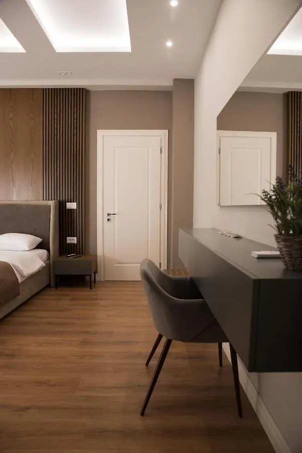Panda Apartament Korce Appartamento