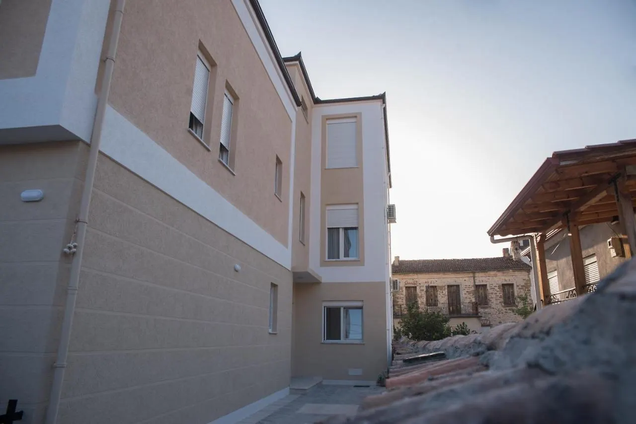 Panda Apartament Korce 0*,  Albania