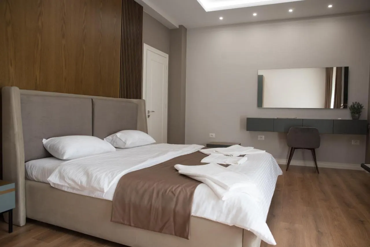Panda Apartament Korce Appartamento